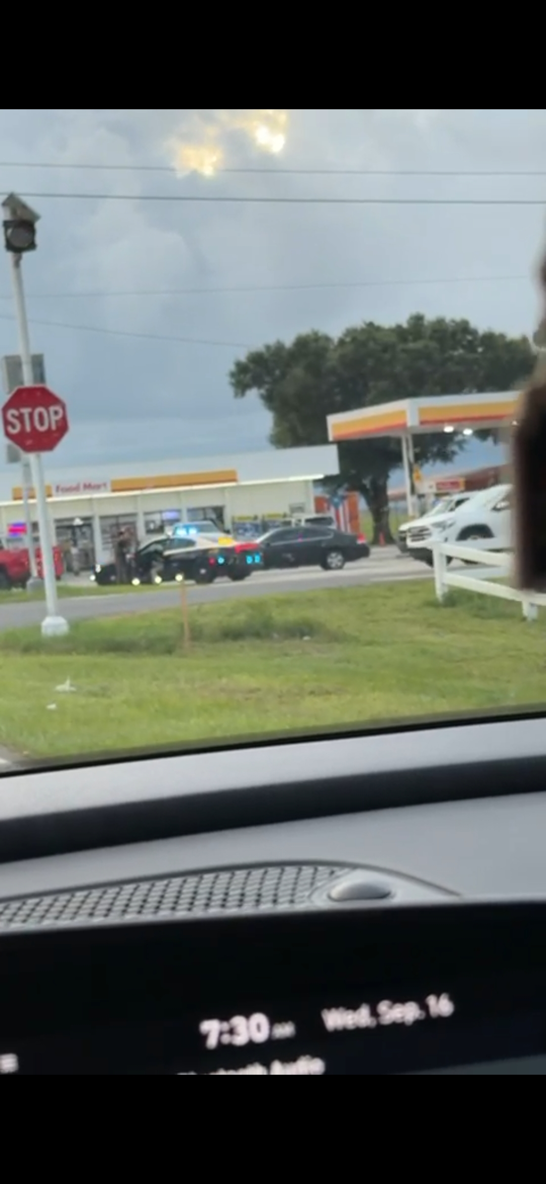 ICE 目击报告现场图片 · U.S. Hwy 17-92 N, Haines City, FL, USA