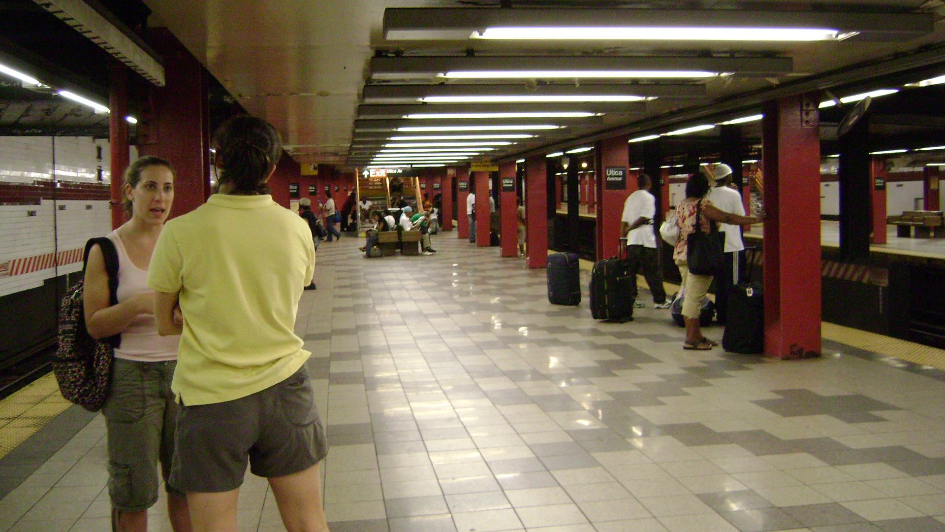 Utica Avenue站站台(资料图)。图片:Wikimedia Commons(公有领域)。