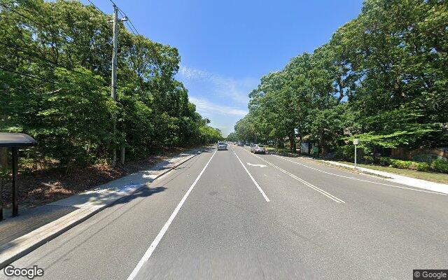 ICE 目击报告街景示意 · College Road, Selden, NY, USA
